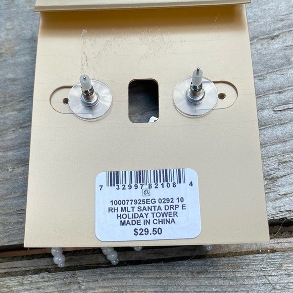 NWT HOLIDAY LANE SILVER TONE CRYSTAL, BEAD AND POM-POM SANTA EARRINGS - Picture 5 of 5